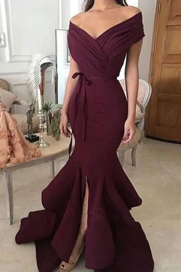 2024 Unique Mermaid Off The Shoulder Ruffled & Split Burgundy Chiffon Long Prom Dresses PT3KNXBR