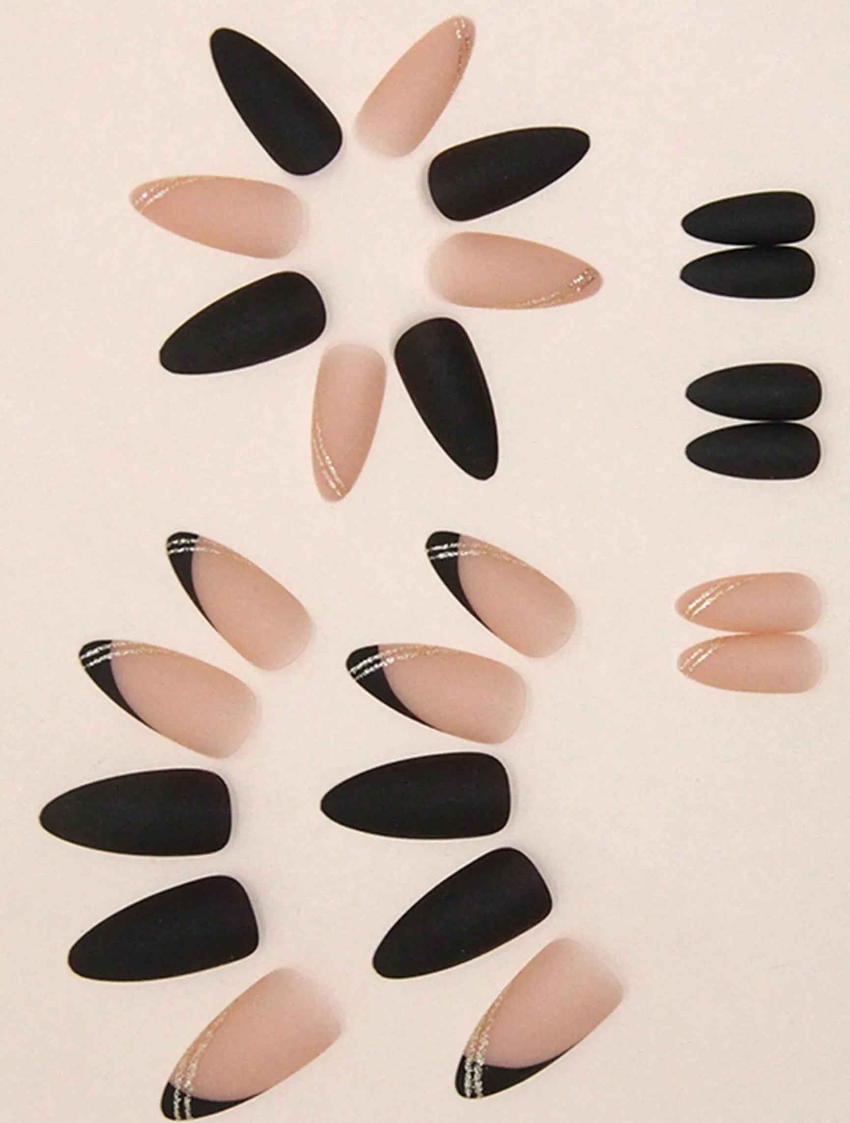 24 Pcs Black Press on Nails