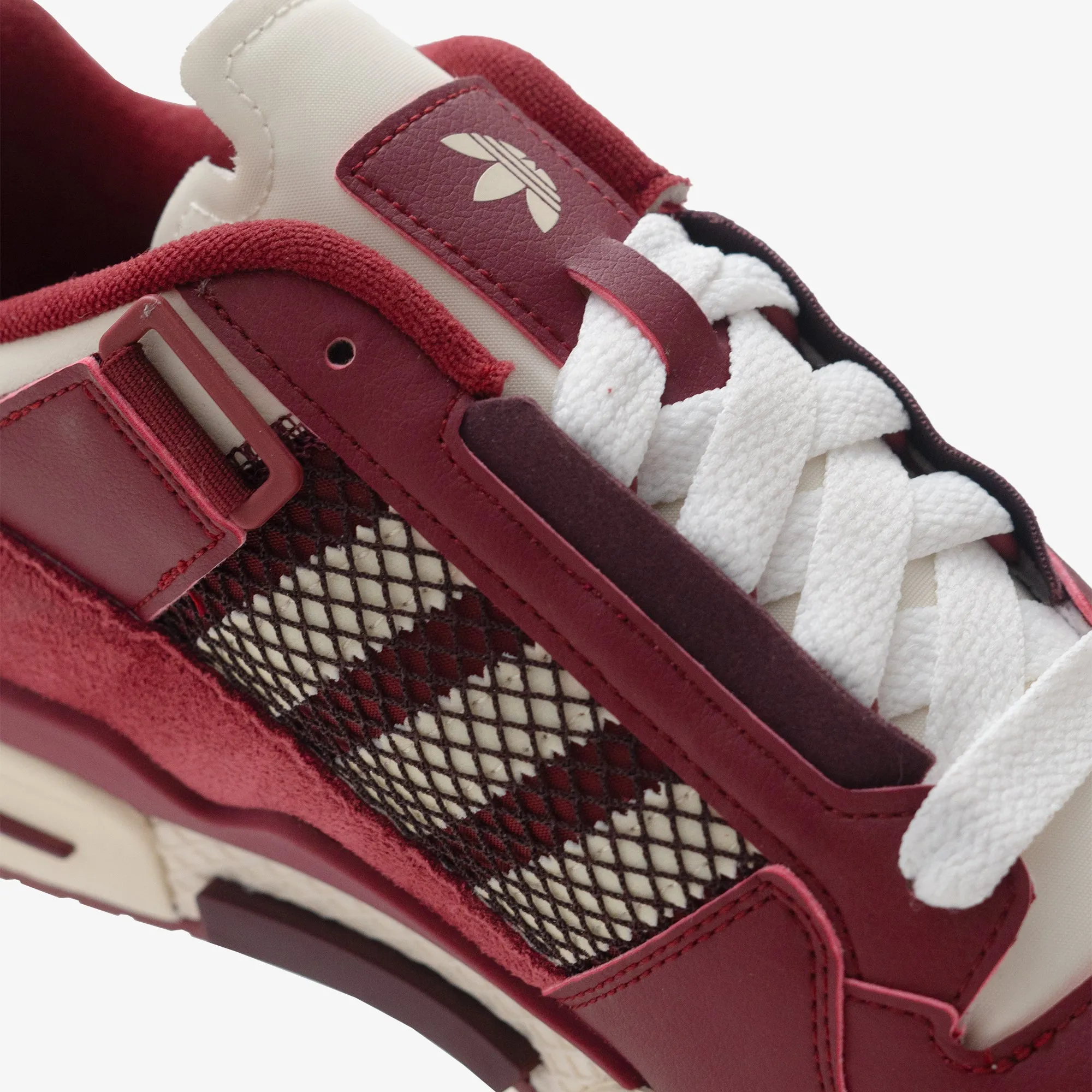 Adidas Originals | FORUM MOD LOW  { MAROON/WHITE