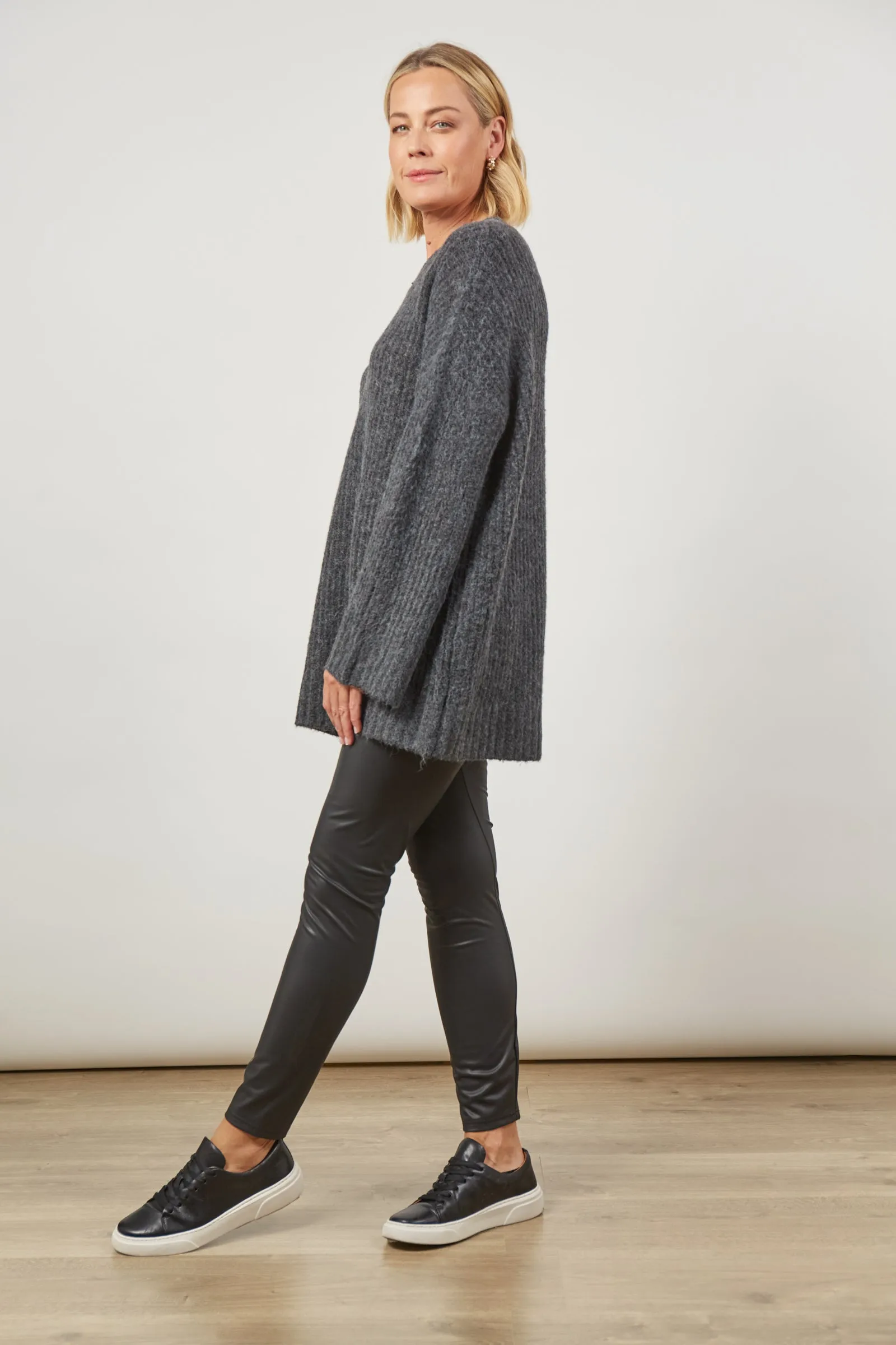 Avenue Oversized Jumper - Ash Black