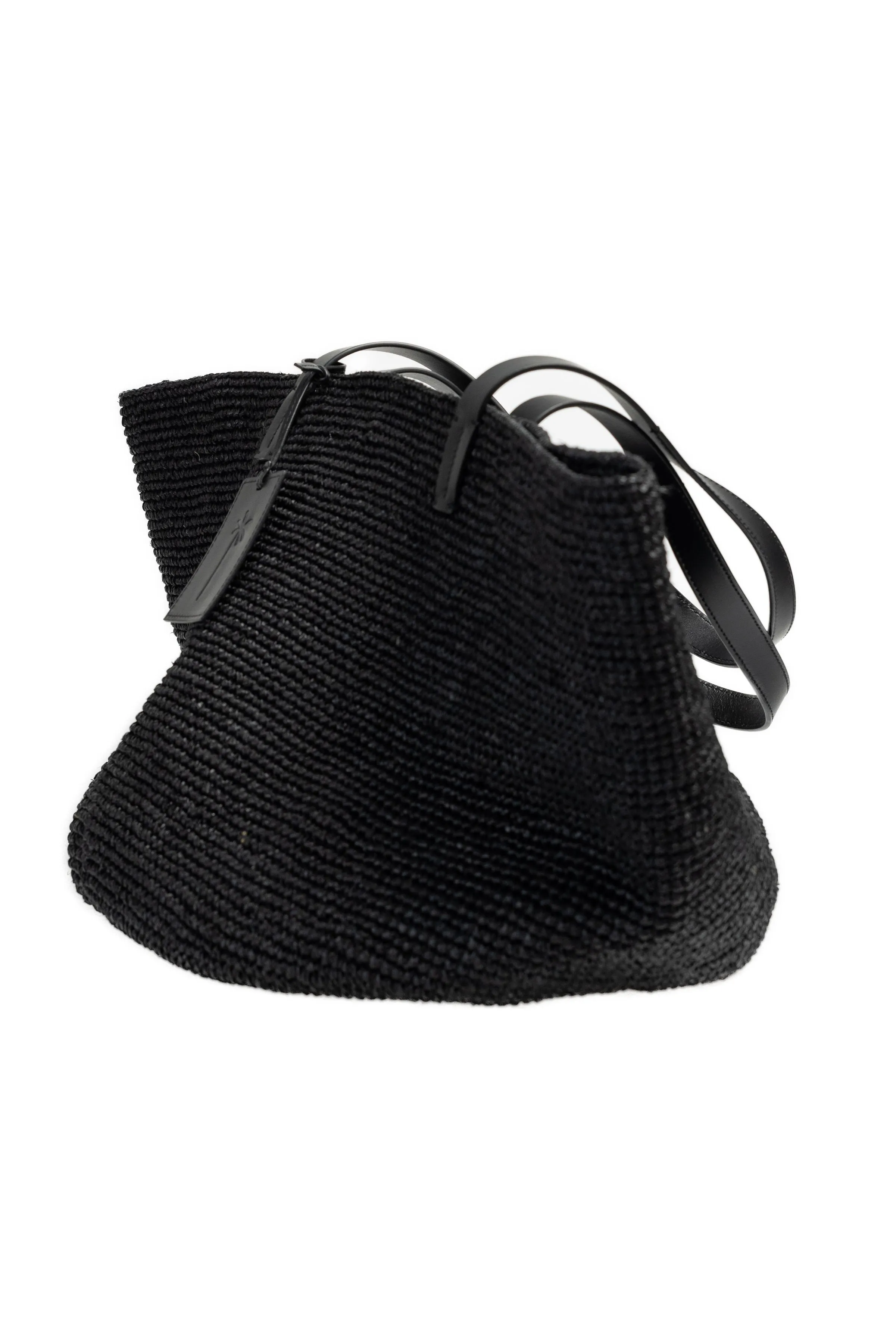 Basket Bag in Natural Black Raffia