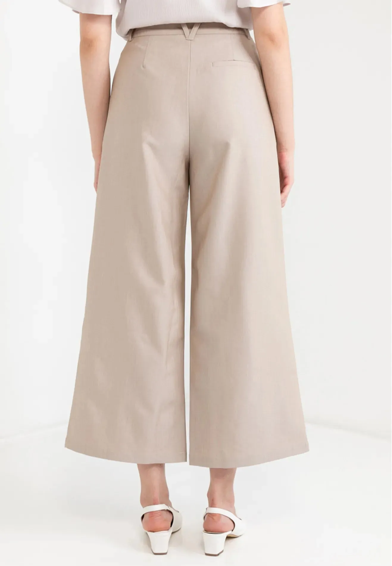 Classic Pleated Wide Leg Pants