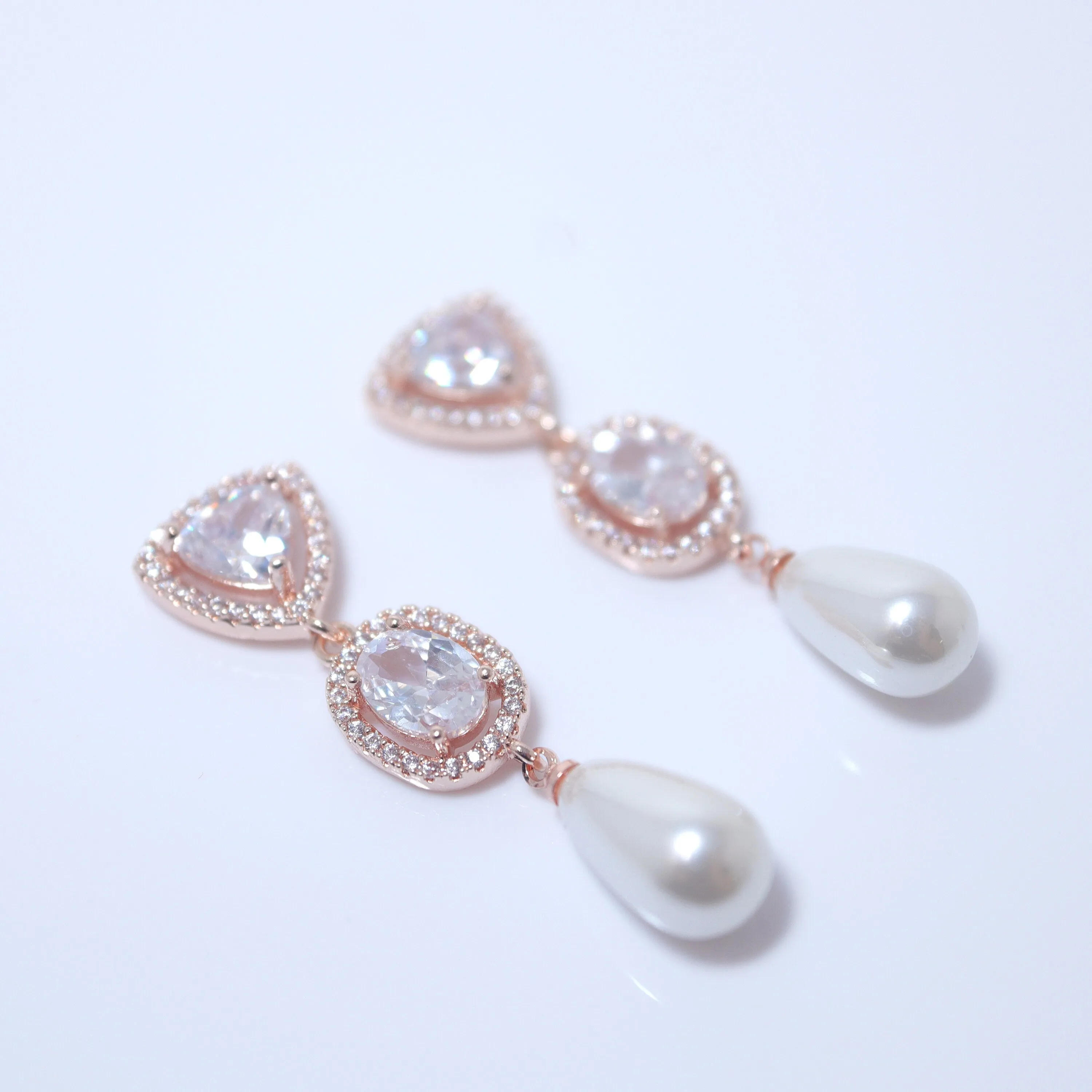 Elegant Pearl Drop Brilliance: Swarovski Crystal-Embellished Bridal Earrings, Statement Earrings Cz