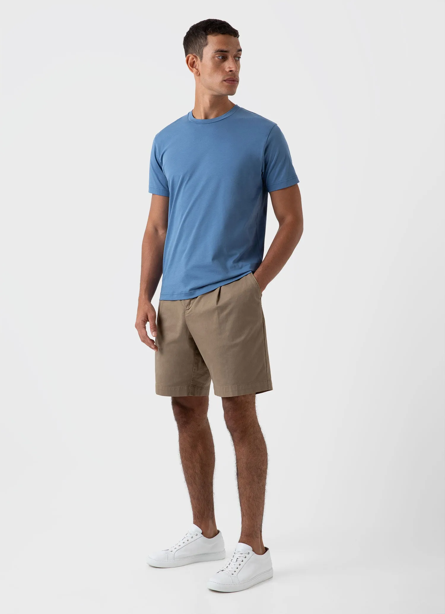 Men's Pleated Twill Short in Dark Stone