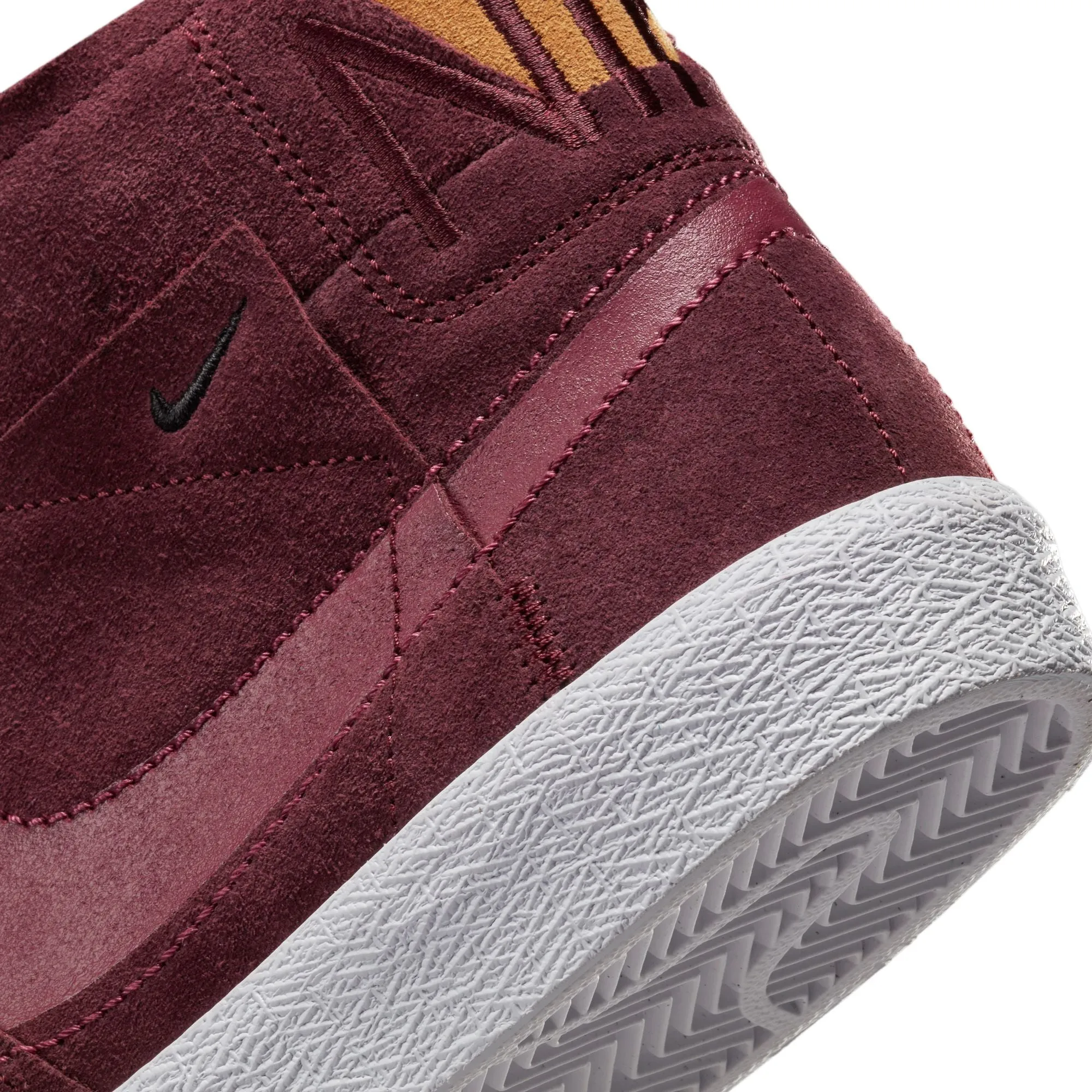 Nike SB Zoom Blazer Mid Premium Night Maroon